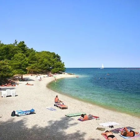 Kanegra Plava Laguna منتزه العطل