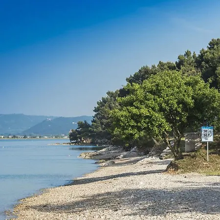 Kanegra Plava Laguna 假日公园 2*