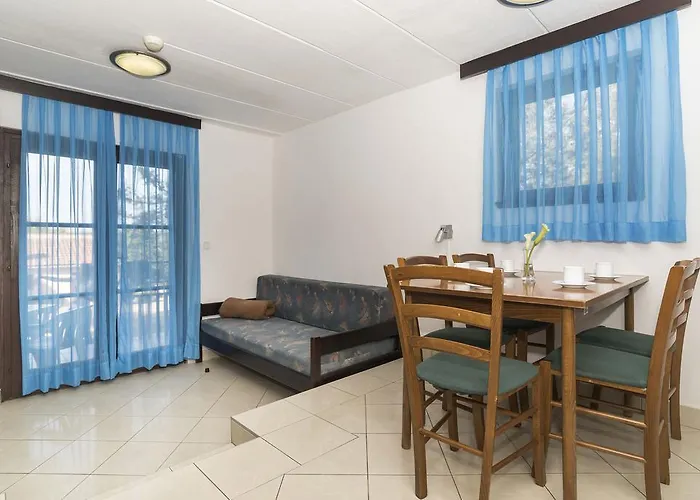 פארק נופש Kanegra Plava Laguna Valizza