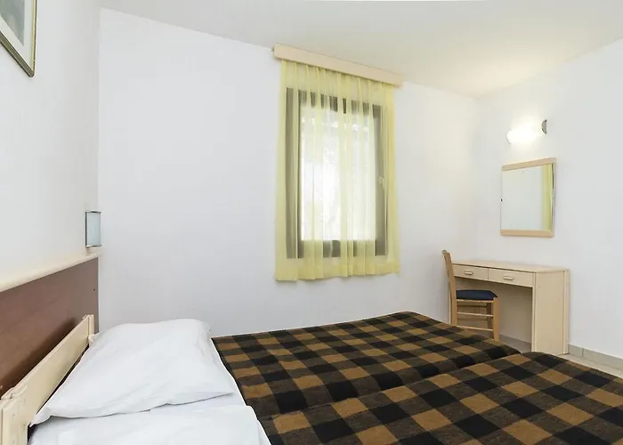 Kanegra Plava Laguna פארק נופש 2*