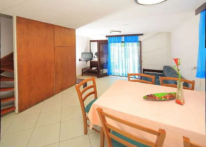 Kanegra Plava Laguna פארק נופש Valizza