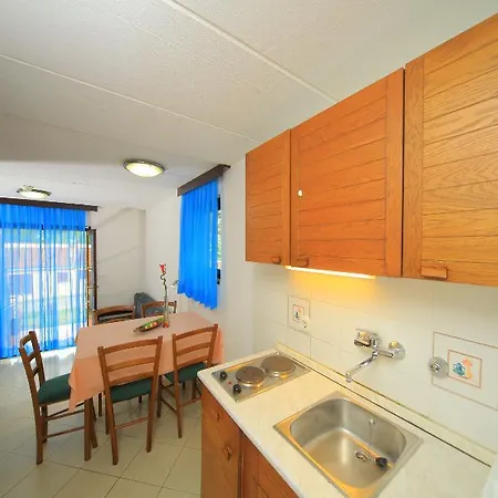 Kanegra Plava Laguna Tatil parkı Valizza