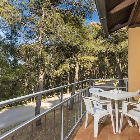 Kanegra Plava Laguna Tatil parkı Valizza