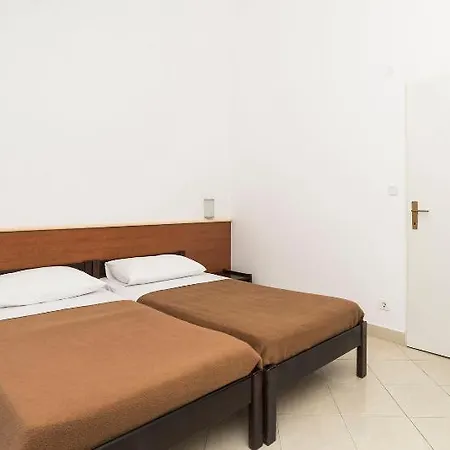 Kanegra Plava Laguna Tatil parkı Valizza